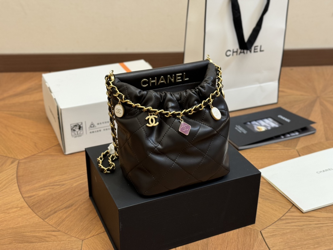 Top size: 1717cm Chanel small lucky bag Xiaoxiang series is really amazing and exquisite! The sample in the comparison academic style picture is the shipping entity.