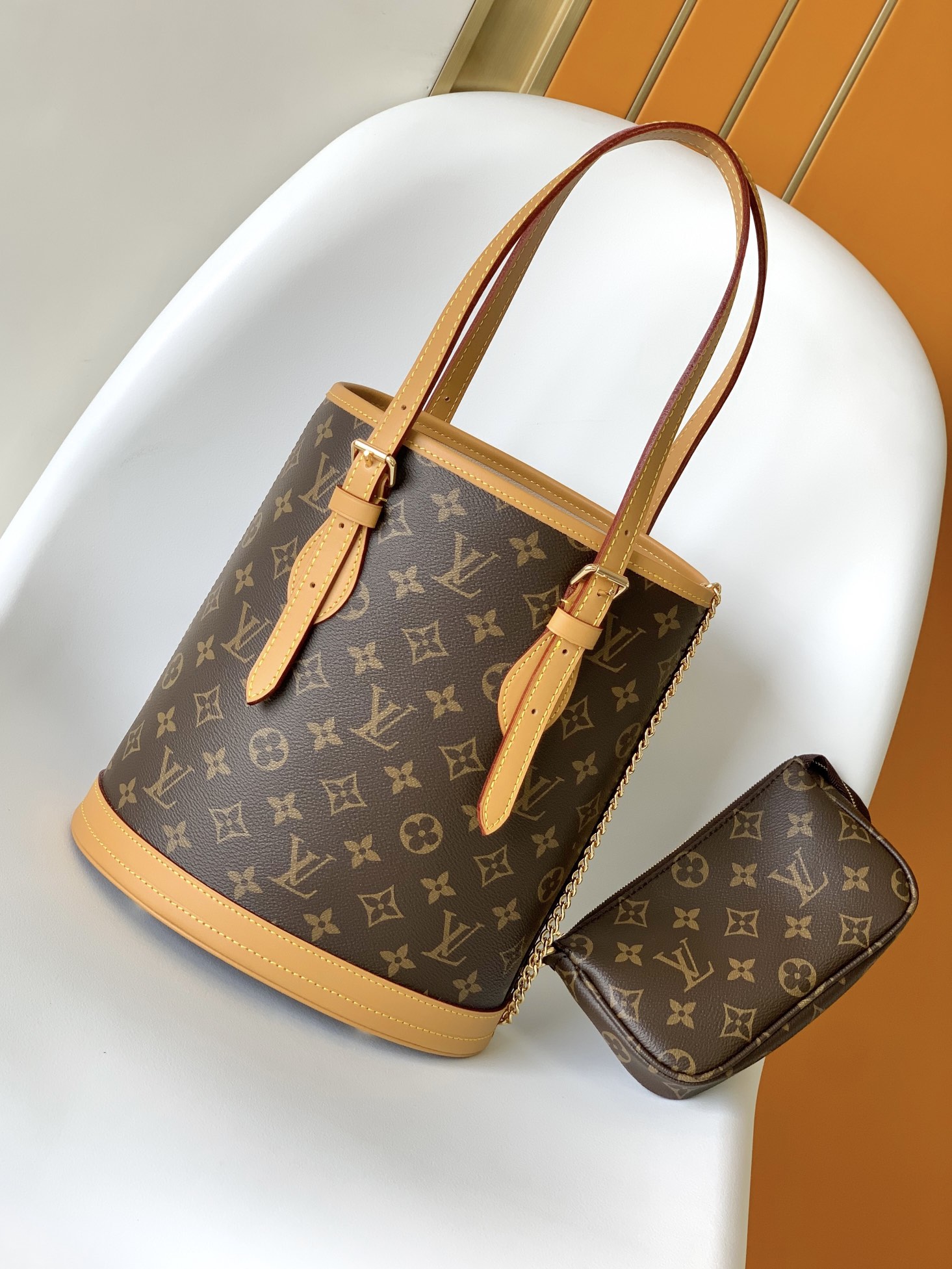 Top version of the original LV retro classic, second-hand MONOGRAM bucket bag. The detailed picture is the delivery picture.